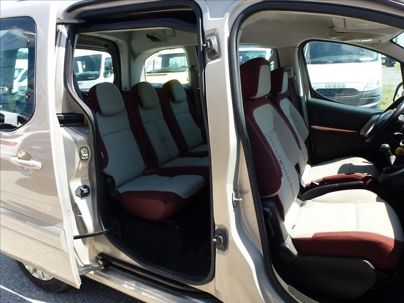 Citroën Berlingo 1,6 HDI  Multispace - fotka 29 z 44