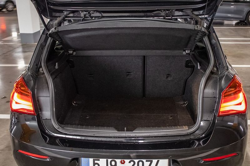 BMW Řada 1 d 2017 RWD MT/6 110kW - fotka 36 z 38