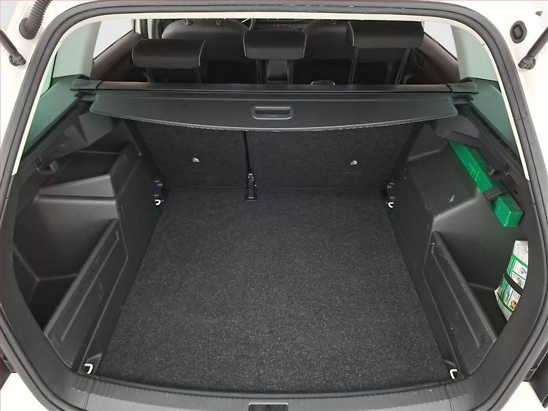 Škoda Fabia (2023) Ambition 1.0 TSI, ČR,1.maj - fotka 13 z 17