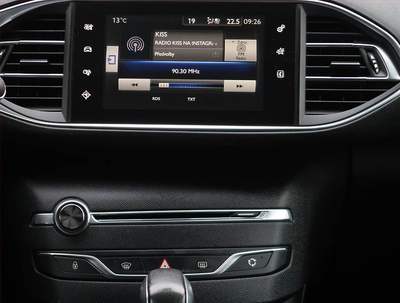 Peugeot 308 (2015) 2.0 HDI, Automat, Navi - fotka 12 z 23