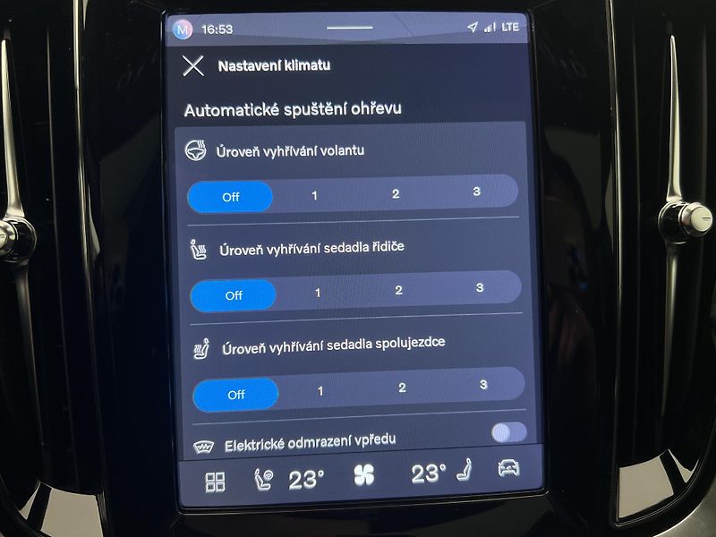 Volvo V60 B4 PLUS DARK AUT 1.maj. - fotka 33 z 45