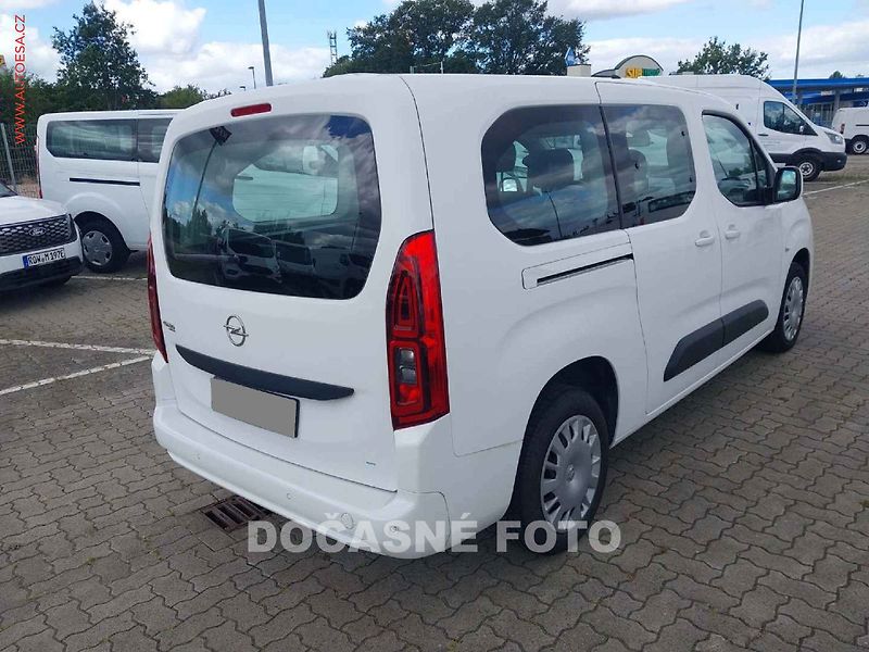 Opel Combo (2020) 1.5CDTi MAXi, Life, park. - fotka 2 z 6