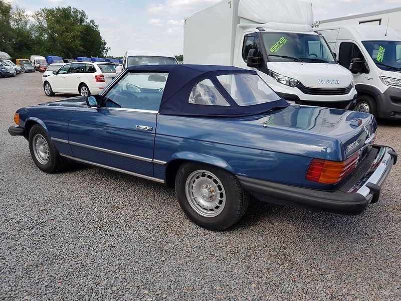 Mercedes-Benz SL 380 1982 160 kW HARDTOP - fotka 11 z 23
