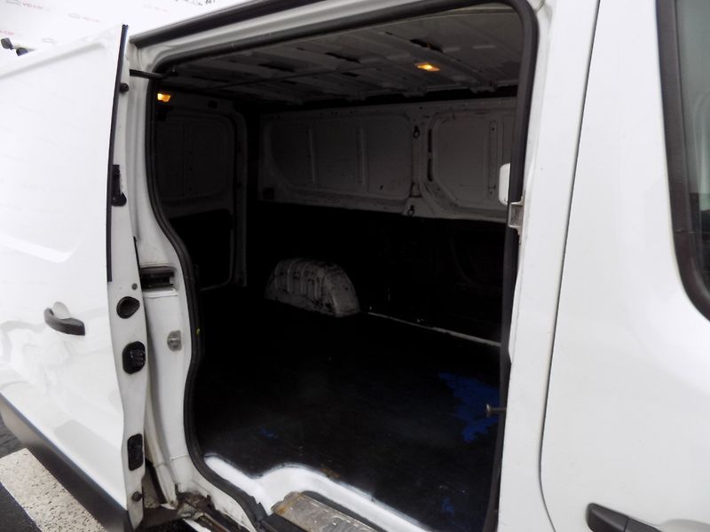 Opel Vivaro (2017) 1.6DCI/L2H1/klimatizace/ - fotka 16 z 28