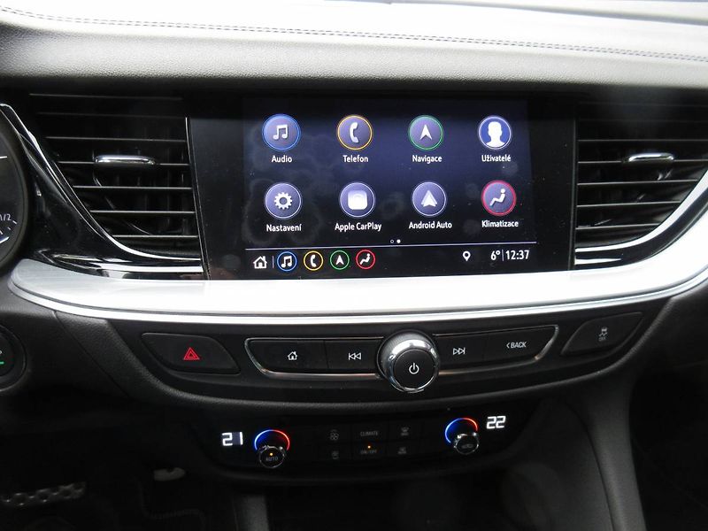 Opel Insignia GSi Sports Tourer F 2.0 SHT & - fotka 16 z 49