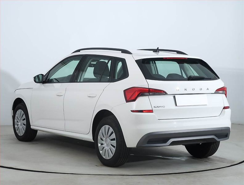 Škoda Kamiq (2023) Ambition 1.0 TSI, Serv.kniha - fotka 4 z 16