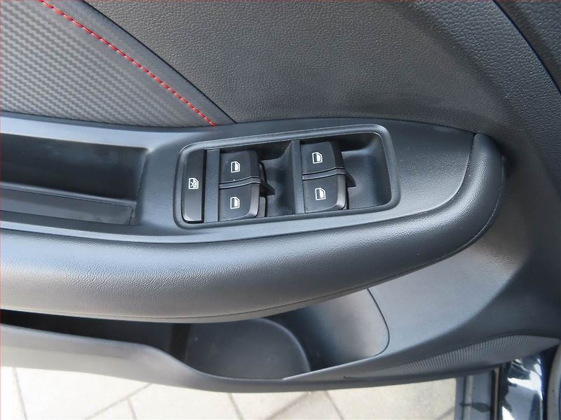 MG ZS (2024) Essential 1.5, Serv.kniha - fotka 16 z 17