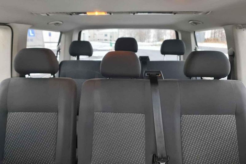 Volkswagen Transporter T6 2.0 TDI.