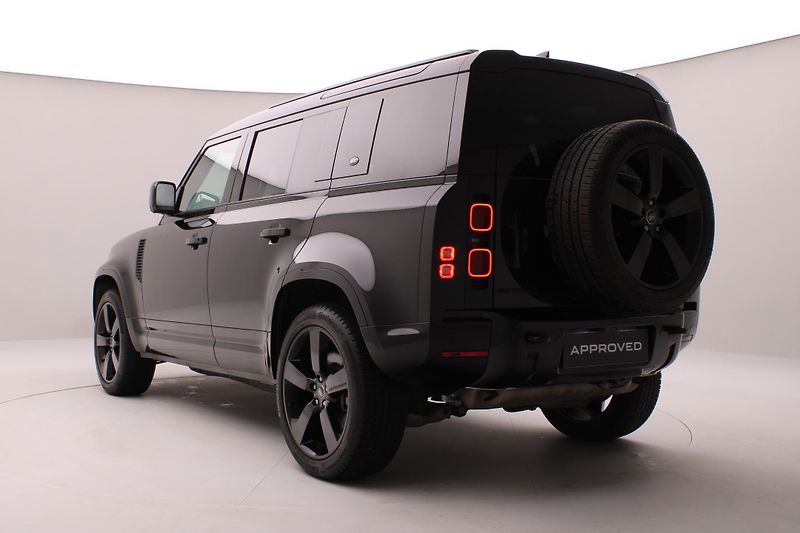 Land Rover Defender 110 P400 X-DYNAMIC 1.maj. CZ - fotka 10 z 49
