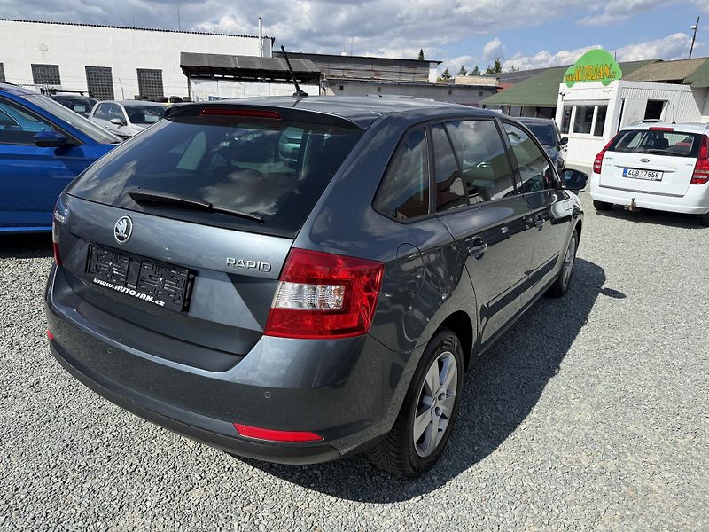 Škoda Rapid 1.2 TSI SPACEBACK - fotka 6 z 13