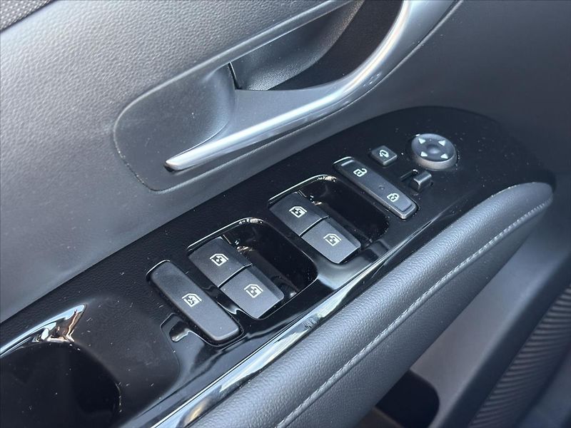 Hyundai Tucson 1,6 TGDi AT MHEV Smart ZÁRUKA - fotka 27 z 44