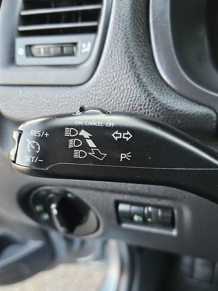 Škoda Fabia 1.2 TSI 63kW AMBITION,TEMPOMAT - fotka 20 z 37