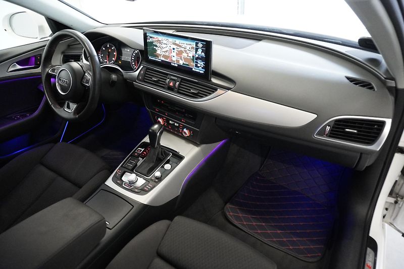 Audi A4 (2016) 2.0 TDI 140kW QUATTRO STRONIC - fotka 32 z 34