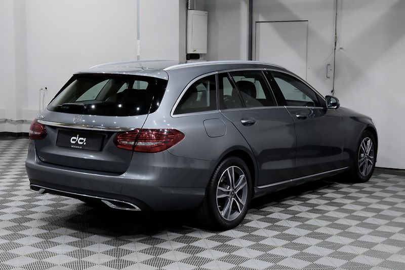 Mercedes-Benz Třídy C 180 T 115 kW 9G-Tronic - fotka 6 z 41