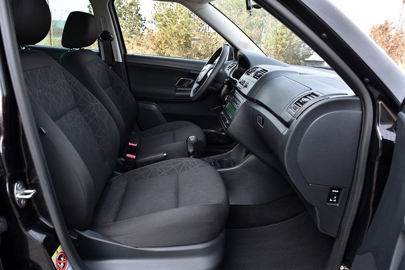 Škoda Fabia 1.6 TDi CR FAMILY, KLIMA, TEMP - fotka 31 z 50