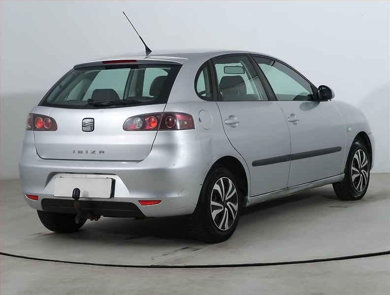 Seat Ibiza (2007) 1.4 16V, po STK, Tažné, Klima - fotka 5 z 15