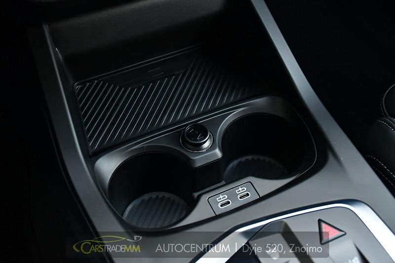 BMW Řada 1 118d M-SPORT 1M ČR - fotka 31 z 54
