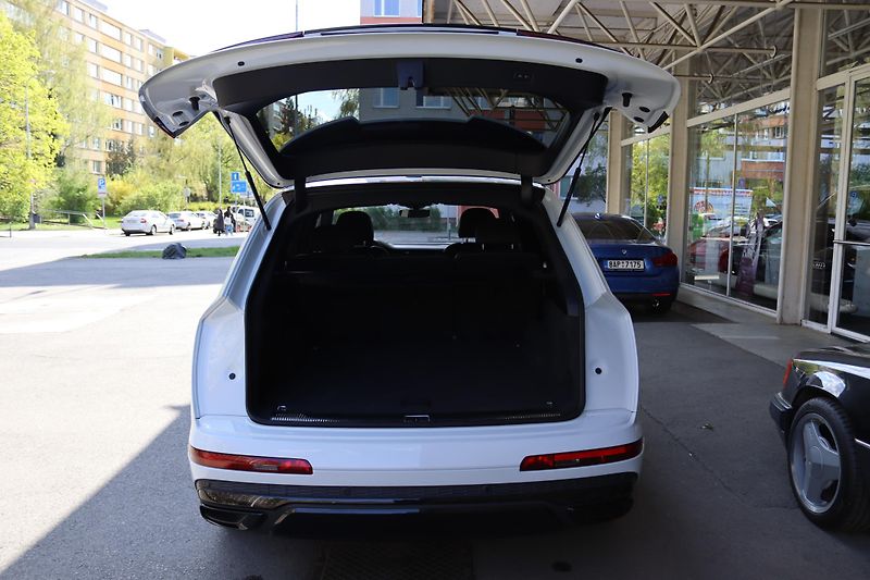 Audi Q7 NENÍ MOŽNÝ ODPOČET DPH - fotka 41 z 49