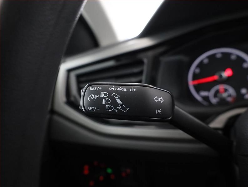Volkswagen Polo (2019) 1.0 TSI, Automat - fotka 15 z 16