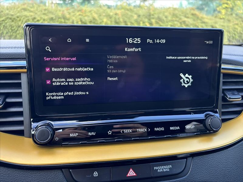 Kia XCeed 1,5 TGDi Spring Edition ZÁRUKA - fotka 21 z 46