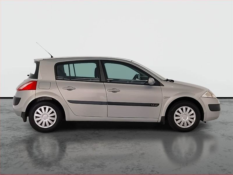 Renault Mégane (2003) 1.6 16V , Klima - fotka 6 z 17