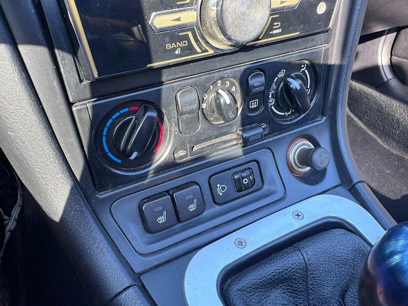 Mazda MX-5 (2000) NB 1,8 107 KW SVOR 6Q - fotka 35 z 45
