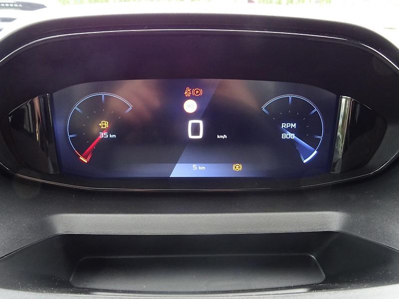 Peugeot Rifter ALLURE BlueHDi 100 MAN6 - fotka 19 z 32