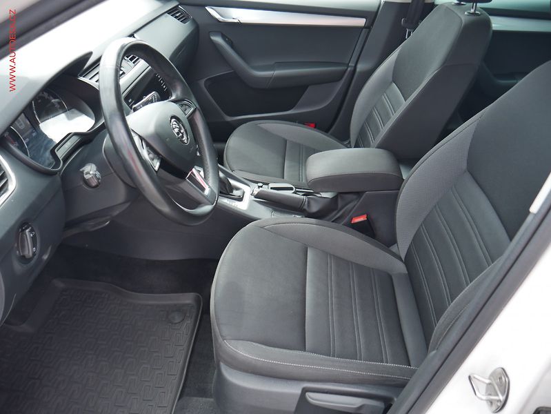 Škoda Octavia (2019) 1.5 TSi, 1.maj,ČR, Ambition - fotka 9 z 24
