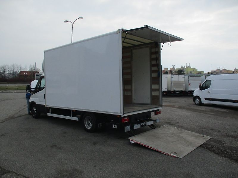 Iveco Daily 35C16, 3,0l, Dhollandia 1T, Ta - fotka 10 z 20
