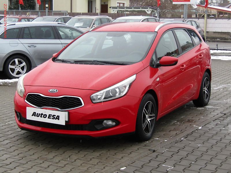 Kia Ceed (2013) 1.4 CRDi, ČR - fotka 3 z 16