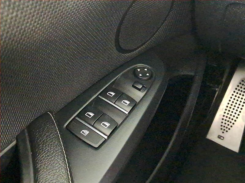 BMW X3 (2013) M Sport xDrive20d, 4X4 - fotka 17 z 19