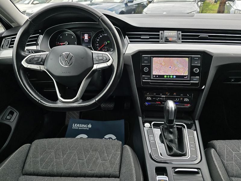 Volkswagen Passat 2.0TDI 110KW DSG BUSINESS ČR! - fotka 25 z 40