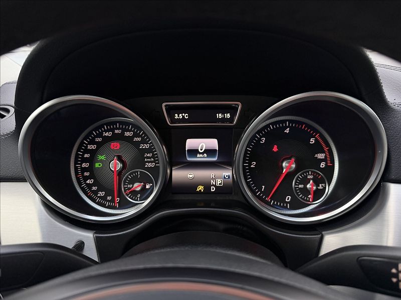 Mercedes-Benz GLE 350d Coupe 4Matic - fotka 18 z 31