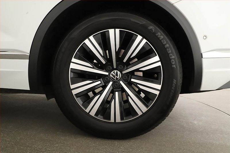 Volkswagen Touareg (2023) 3.0 TDI - fotka 12 z 22