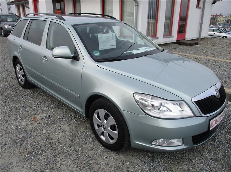 Škoda Octavia 1,2 TSI, digiklima,servis,tažn - fotka 1 z 40