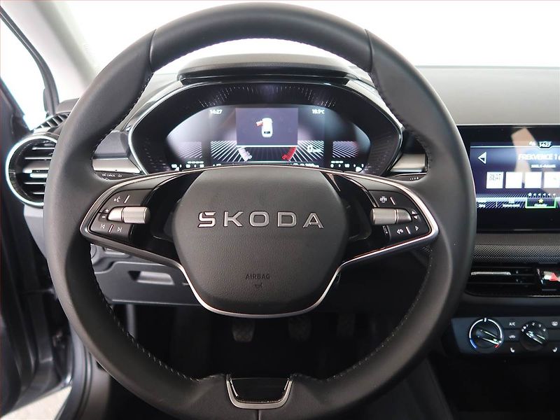 Škoda Octavia (2024) RS 2.0 TSI - fotka 16 z 19