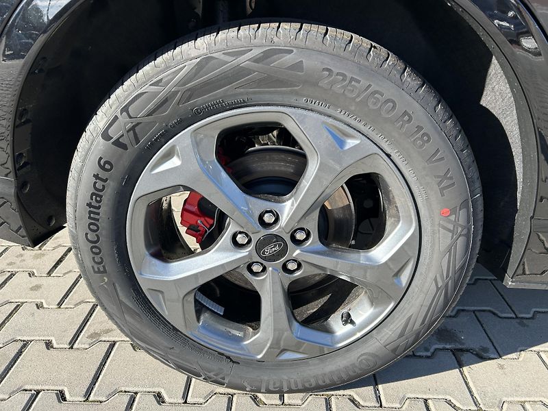 Ford Kuga ST-Line X 2.5 PHEV 134 kW - fotka 6 z 44