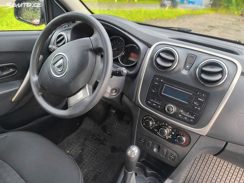 Dacia Sandero 1,2,KRÁSNÉ,120KM,1MAJ74L,KLIMA - fotka 8 z 20