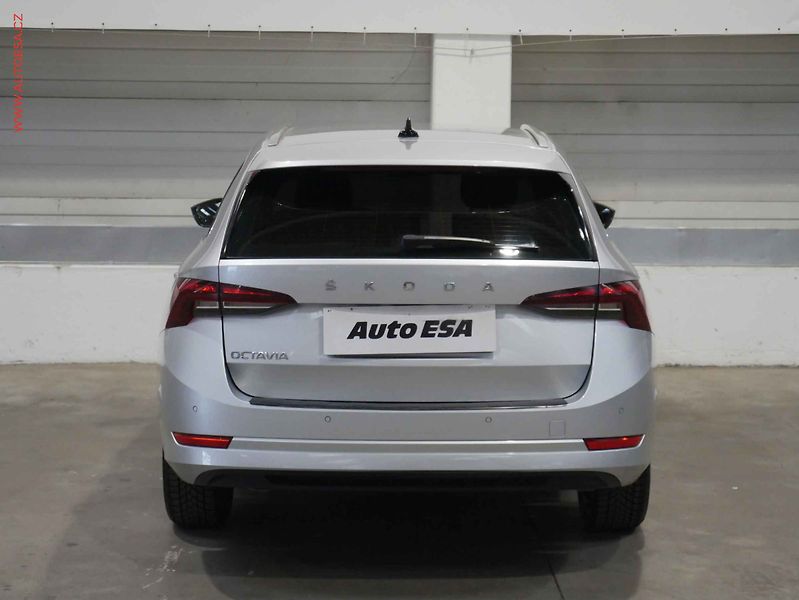 Škoda Octavia (2020) 2.0TDi, ČR, LED, park.čidla - fotka 5 z 27