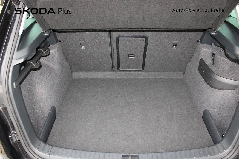 Škoda Karoq (2024) 2,0 TDI 110kW Top Selection - fotka 25 z 28