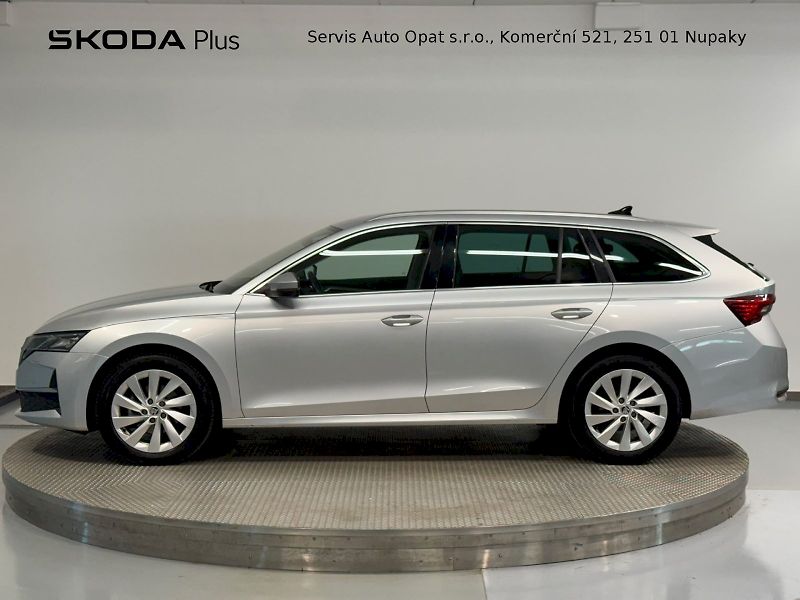 Škoda Octavia (2024) SELECTION PREMIUM EDITION 2.0T - fotka 3 z 32