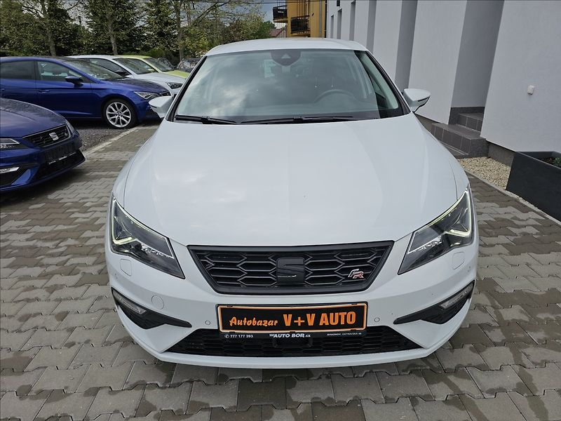 Seat Leon 1,4TSi 110KW FR led NAVI - fotka 2 z 44