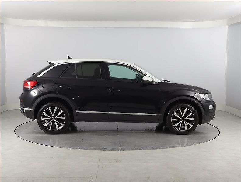 Volkswagen T-Roc (2021) Style 2.0 TDI, Serv.kniha - fotka 6 z 22