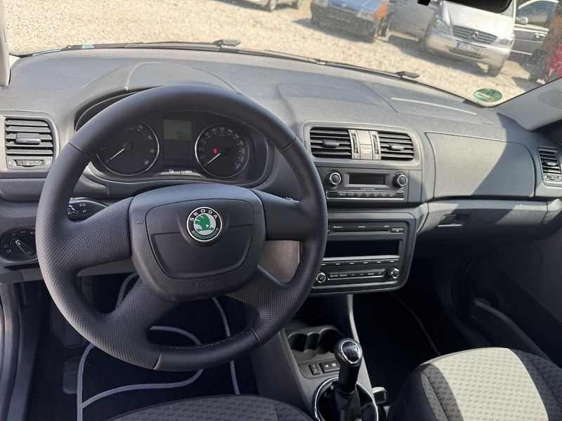 Škoda Roomster 1.2TSi,rezervace - fotka 17 z 39