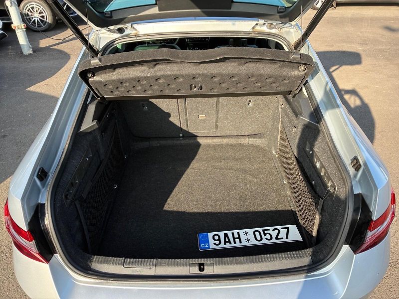 Škoda Superb (2022) STYLE 2.0TSI 140kW DSG TAŽNÉ  - fotka 6 z 11