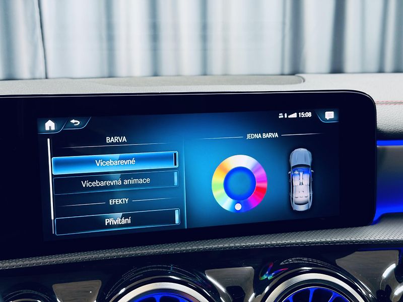 Mercedes-Benz CLA (2022) 200d*ZÁRUKA*PANO*KEYLESS* - fotka 22 z 30