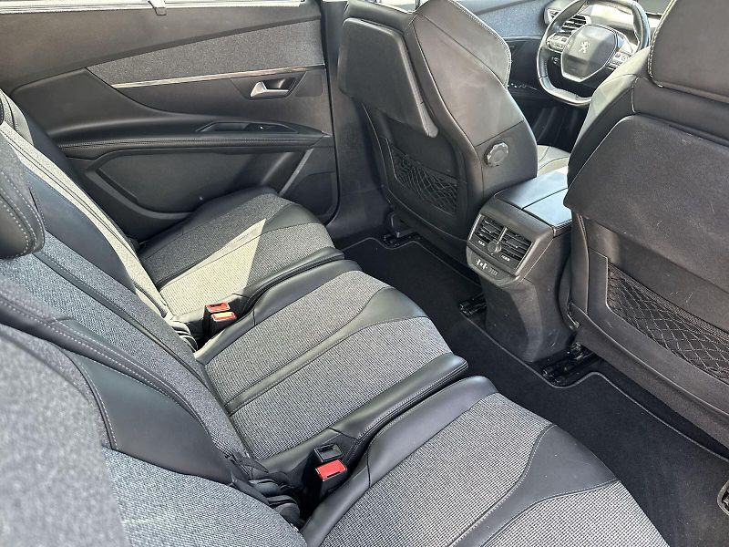 Peugeot 5008 (2017) 2.0 TDI - fotka 10 z 31