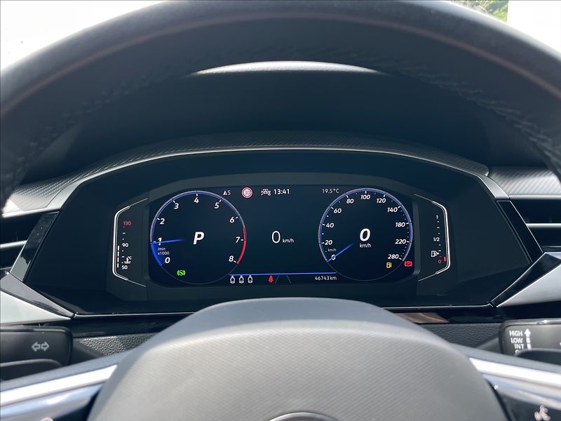 Volkswagen Arteon 2,0 TSI DSG R-Line Kamera - fotka 9 z 24