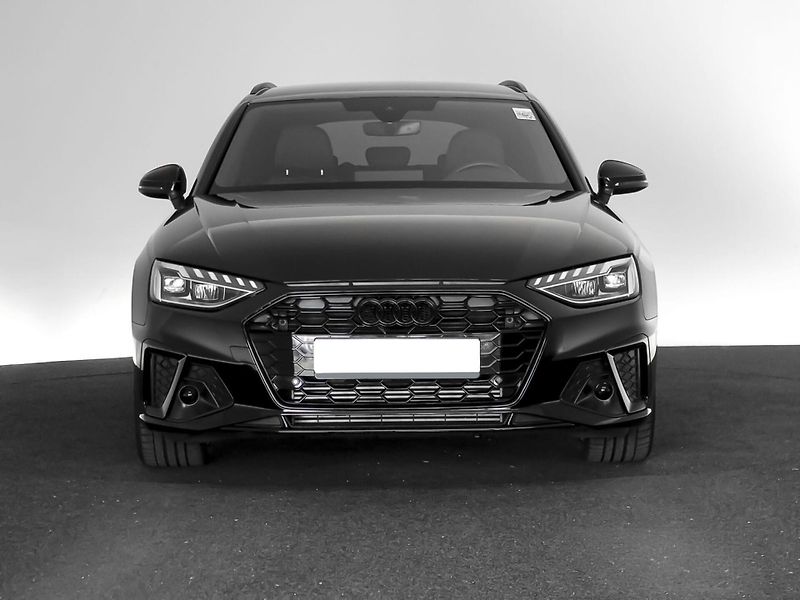Audi A4 40TFSI S-Line Kam Taž Cockpit - fotka 2 z 15