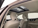 Volvo S60 B5 AWD DARK ULTIMATE REZERVACE - náhled 31